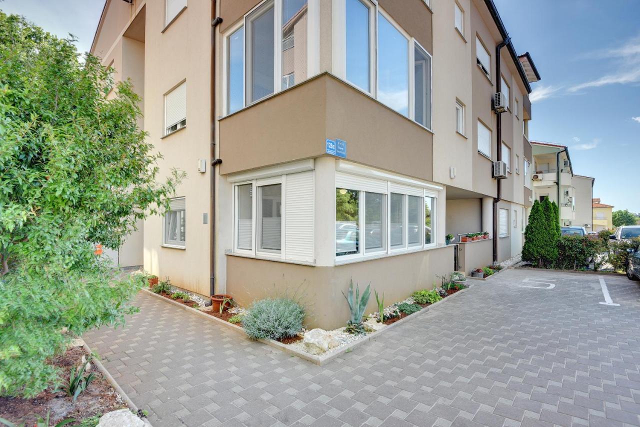 Apartment Mores Медулин Экстерьер фото